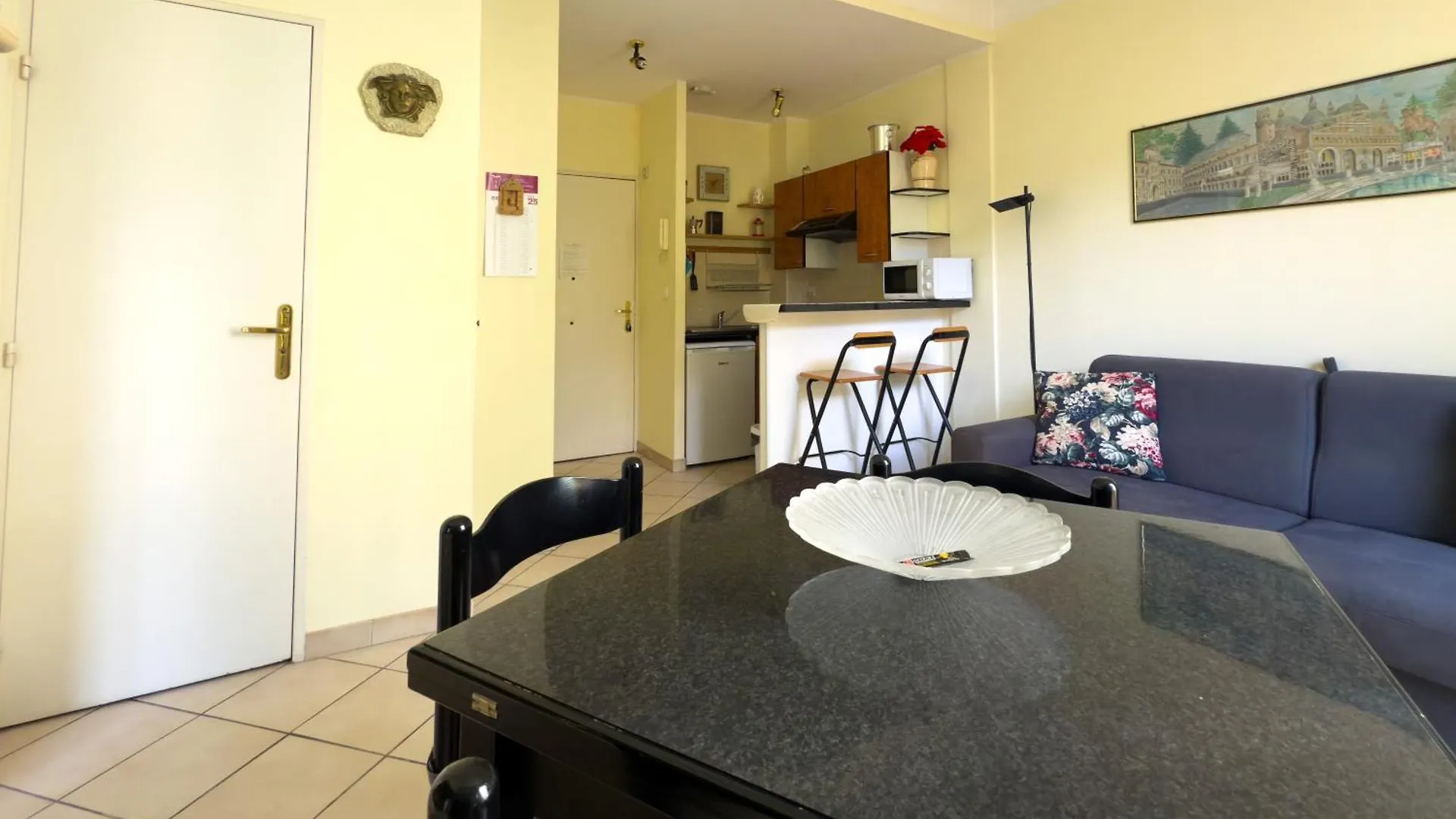 Depoilly 3 Pers Centrale Wifi Nice Apartment